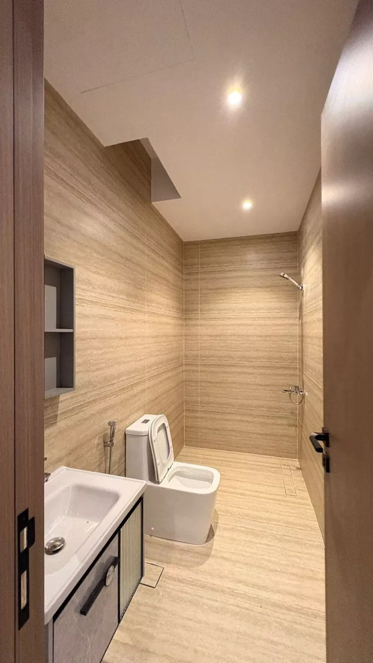 Floor for Sale in Medina Al Jassah 8