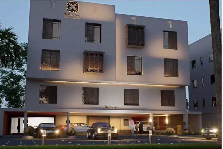 Building for Sale in Medina Al Jamiah