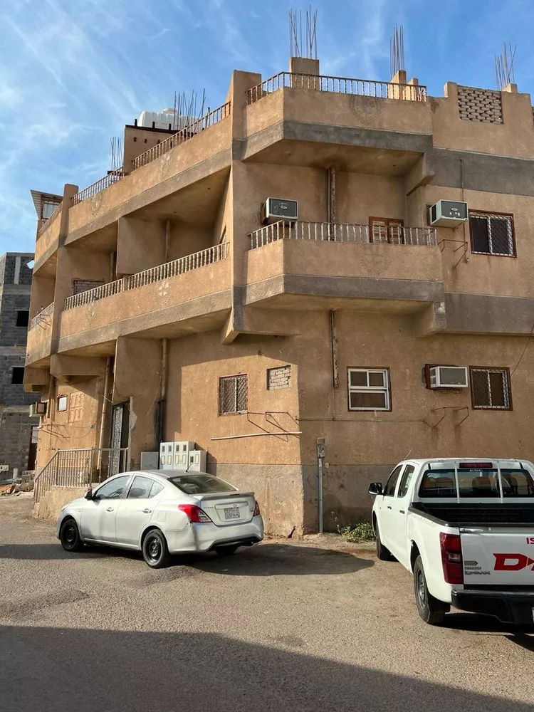 عمارة للبيع في شارع عبدالكريم بن هوازن, حي القبلتين, مدينة المدينة المنورة, منطقة المدينة المنورة صورة 2