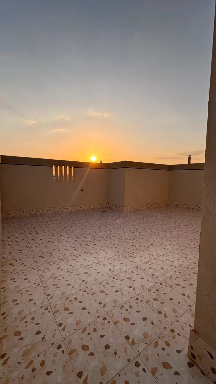 فيلا للبيع في شارع ادهم بن طريف السدوسي, حي الدفاع, مدينة المدينة المنورة, منطقة المدينة المنورة 8