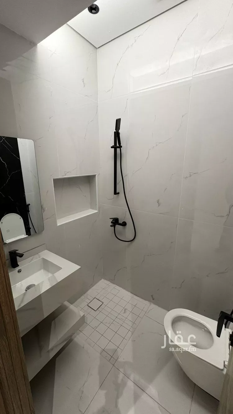 فيلا للبيع في شارع الاسود ابن عبد شمس البلوي, حي شوران, مدينة المدينة المنورة, منطقة المدينة المنورة صورة 2