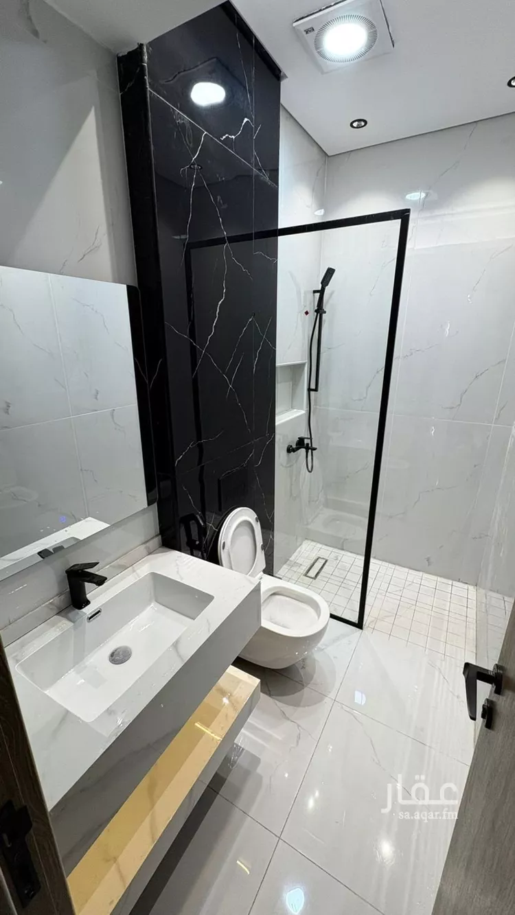 فيلا للبيع في شارع الاسود ابن عبد شمس البلوي, حي شوران, مدينة المدينة المنورة, منطقة المدينة المنورة صورة 2