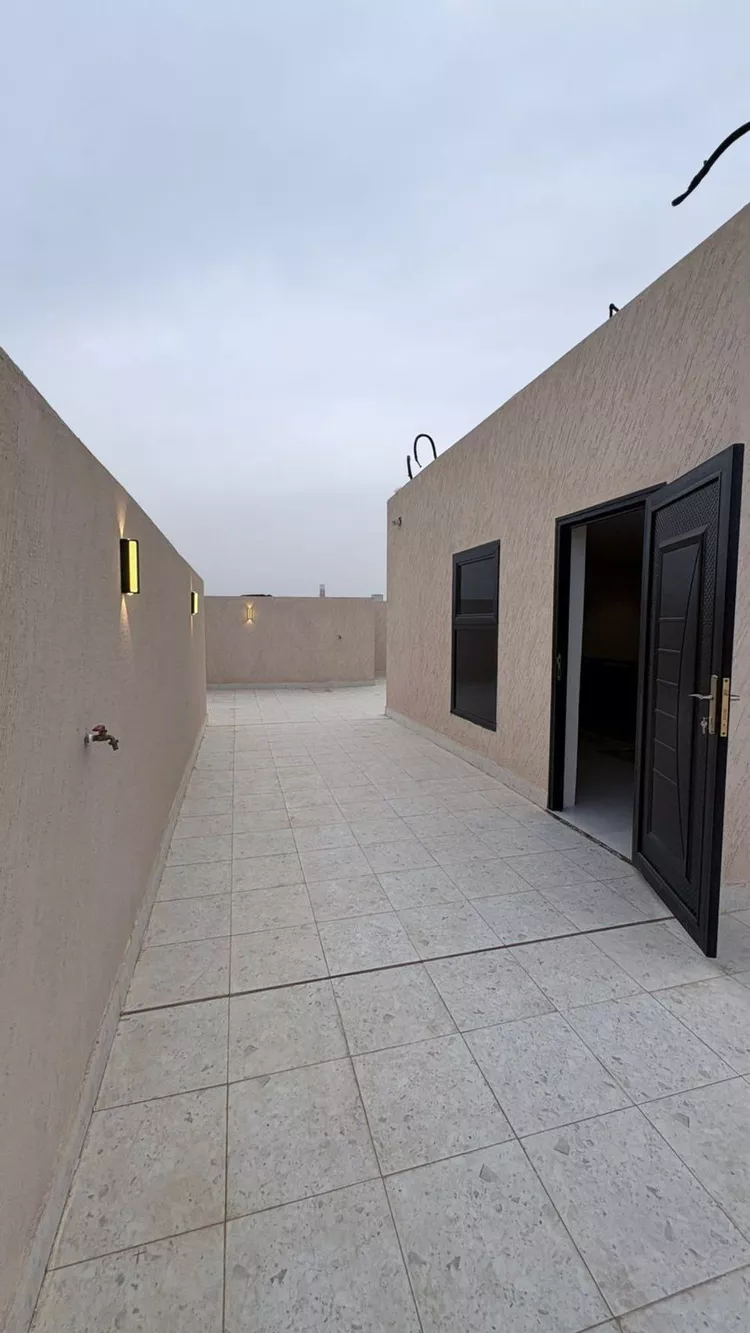 Floor for Sale in Medina Ad Difa 10