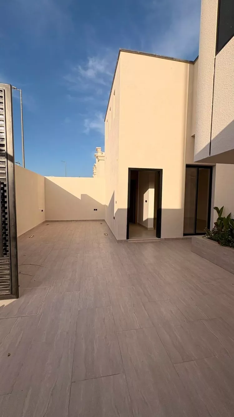 دور للبيع في شارع النوار بنت الحارث الانصارية, حي الجصة, مدينة المدينة المنورة, منطقة المدينة المنورة 15