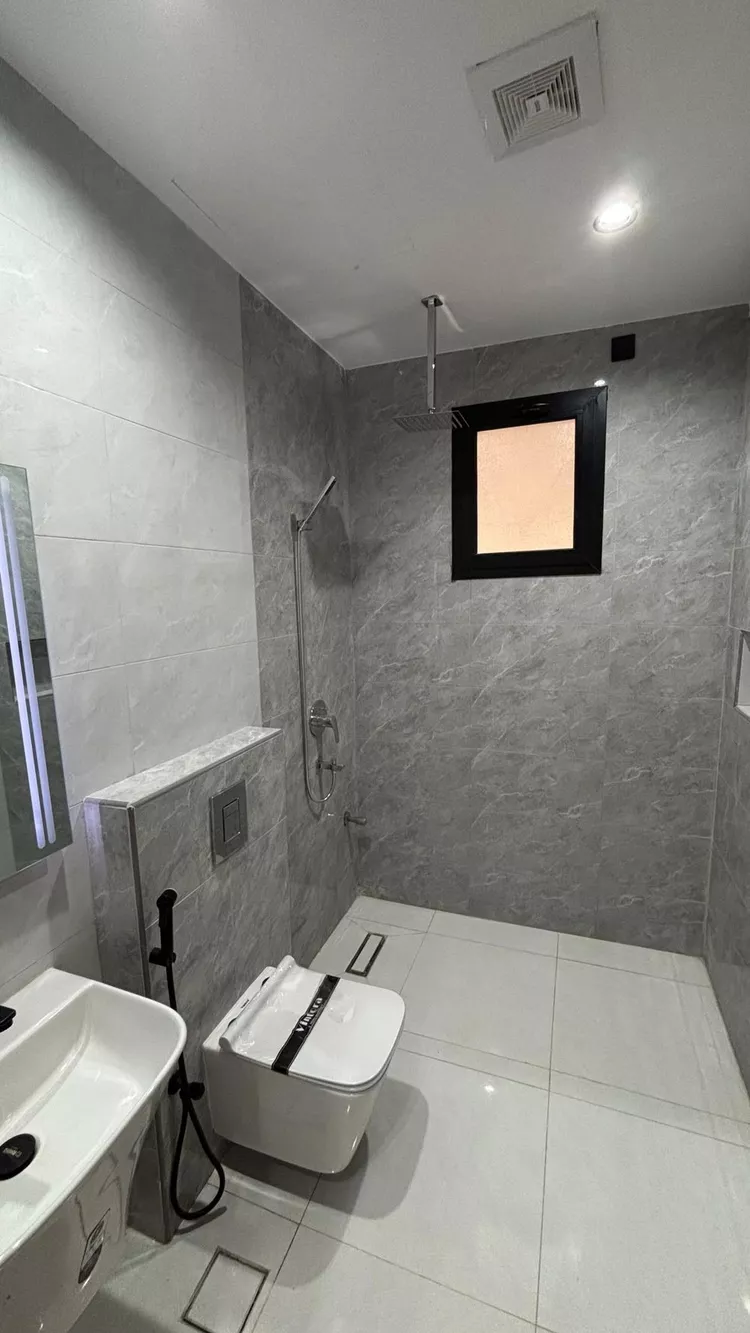 شقة للبيع في شارع ابراهيم بن الحجاج, حي بنى بياضة, مدينة المدينة المنورة, منطقة المدينة المنورة صورة 2