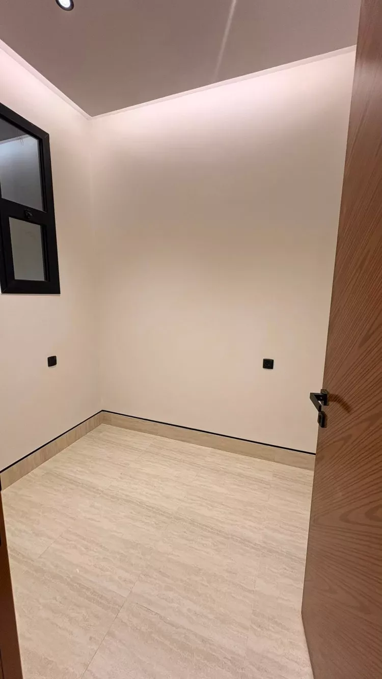فيلا للبيع في شارع ادهم بن طريف السدوسي, حي الدفاع, مدينة المدينة المنورة, منطقة المدينة المنورة 14
