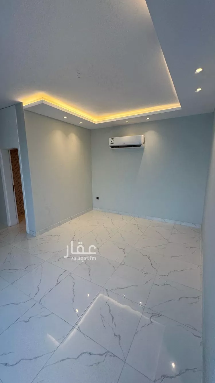فيلا للبيع في شارع سمعان بن هبيرة الاسدي, حي بنى بياضة, مدينة المدينه المنوره, منطقة المدينة المنورة صورة 3
