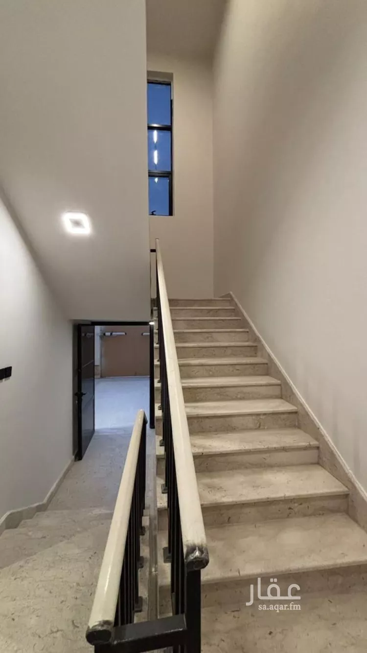 دور للبيع في شارع داود ابن رشيد, حي نبلاء, مدينة المدينه المنوره, منطقة المدينة المنورة صورة 4