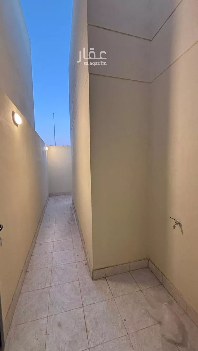 دور للبيع في شارع عبدالله ابن ماهان الازدي, حي نبلاء, مدينة المدينه المنوره, منطقة المدينة المنورة صورة 3