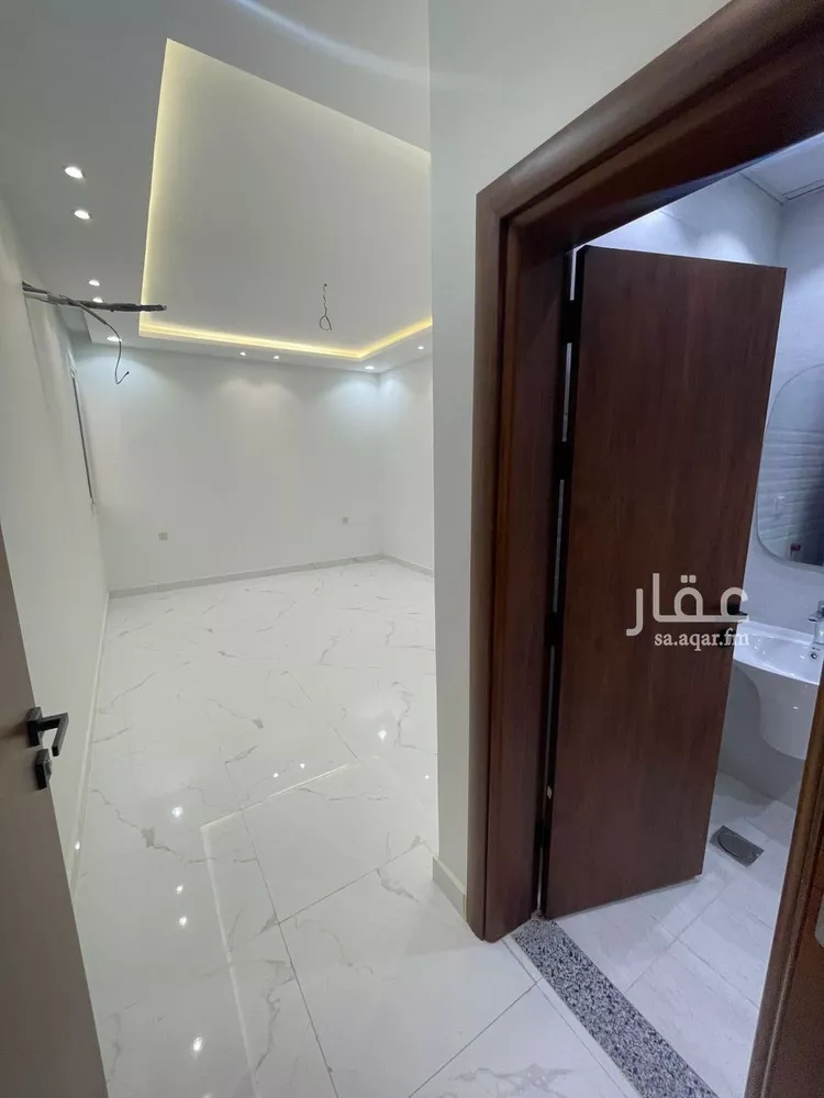 Floor for Sale in Medina Al Matar صورة 3