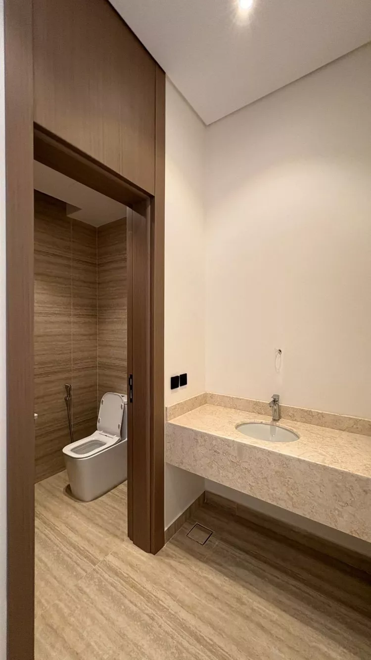 Floor for Sale in Medina Al Jassah 12