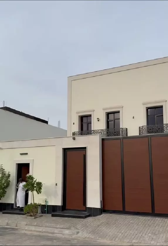 فيلا للبيع في شارع الارقم ابن عبدالله, حي الاناهي, مدينة المدينة المنورة, منطقة المدينة المنورة
