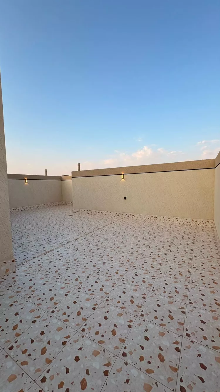 فيلا للبيع في شارع ادهم بن طريف السدوسي, حي الدفاع, مدينة المدينة المنورة, منطقة المدينة المنورة 6