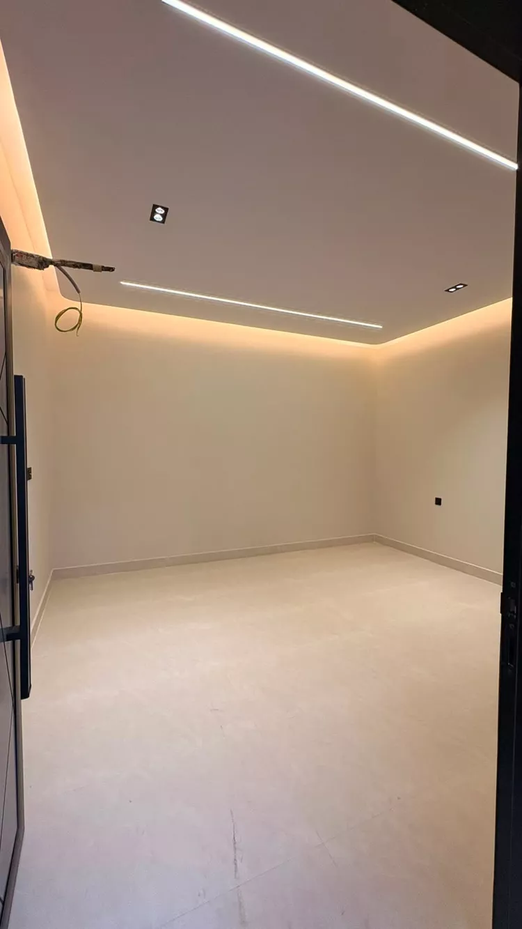 Floor for Sale in Medina Ar Ranuna 8