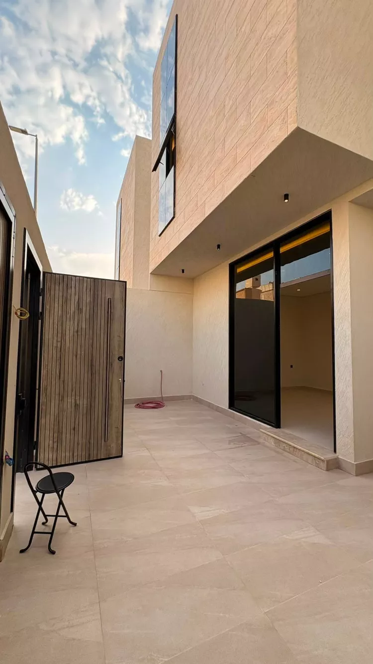 Villa for Sale in Medina Hathm 4