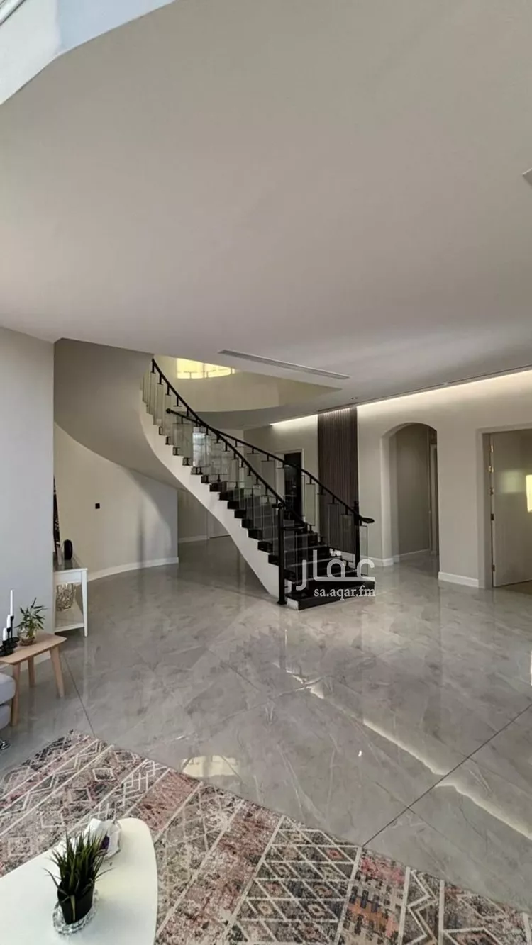 فيلا للبيع في شارع عباد الشيباني, حي الصناعية, مدينة المدينة المنورة, منطقة المدينة المنورة صورة 5