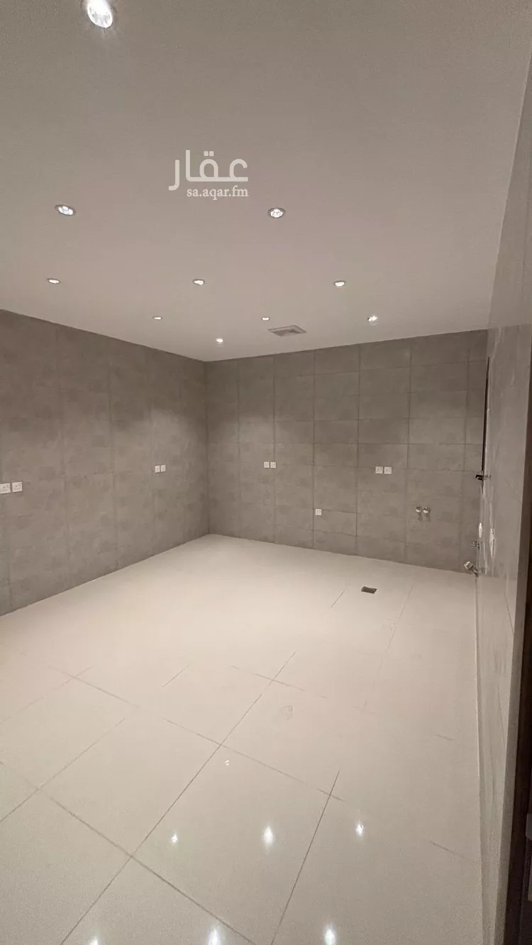 شقة للبيع في شارع محمد بن سهل الصفار, حي الدفاع, مدينة المدينة المنورة, منطقة المدينة المنورة 1 صورة