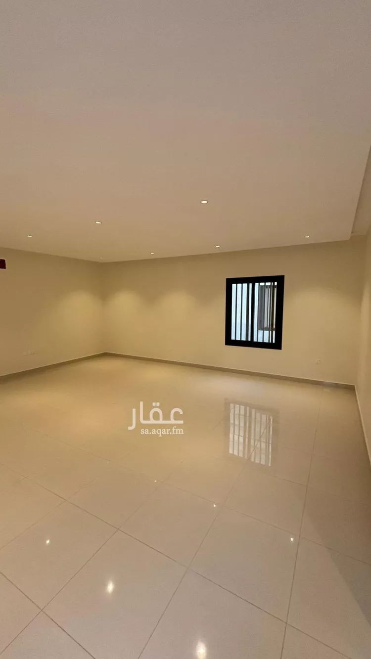 شقة للبيع في شارع محمد بن سهل الصفار, حي الدفاع, مدينة المدينة المنورة, منطقة المدينة المنورة 1 صورة