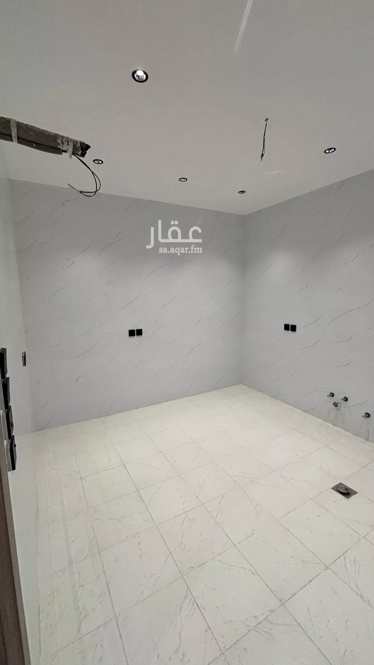 Floor for Sale in Medina As Sikkah Al Hadid 6