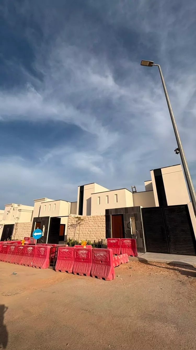 دور للبيع في شارع النوار بنت الحارث الانصارية, حي الجصة, مدينة المدينة المنورة, منطقة المدينة المنورة 12