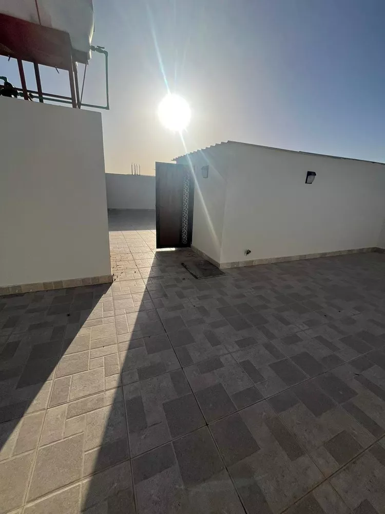 عمارة للبيع في شارع محمد بن علي الخياط, حي الصناعية, مدينة المدينة المنورة, منطقة المدينة المنورة 16