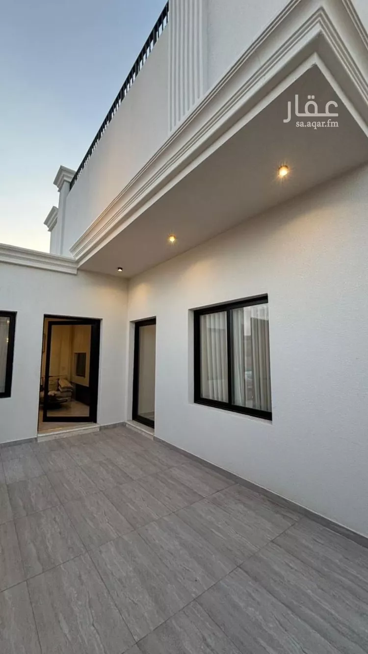 Floor for Sale in Medina Al Jassah