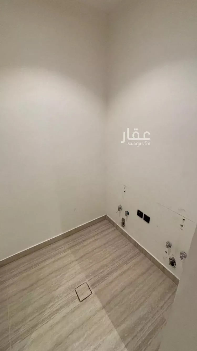 دور للبيع في شارع معمر الانصاري, حي الجصة, مدينة المدينه المنوره, منطقة المدينة المنورة صورة 2