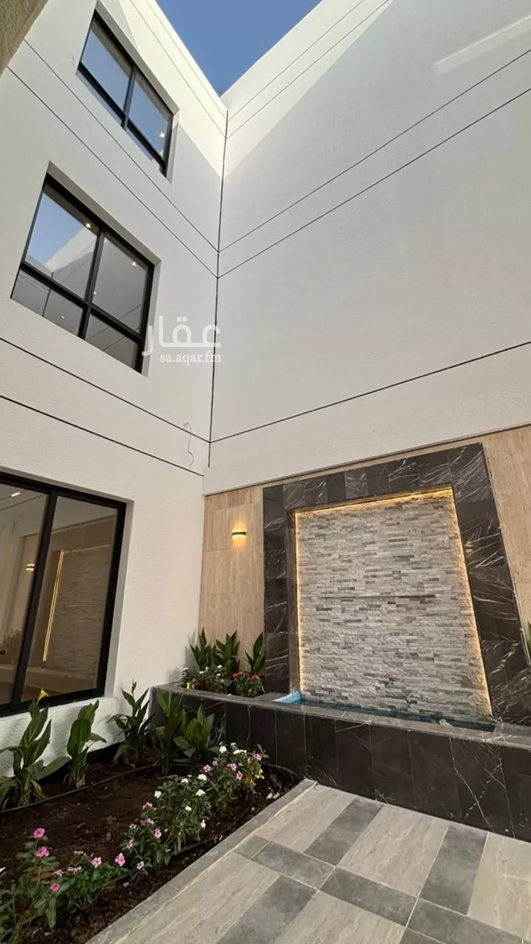 فيلا للبيع في شارع صالح بن خيوان, حي وادي مذينب, مدينة المدينة المنورة, منطقة المدينة المنورة