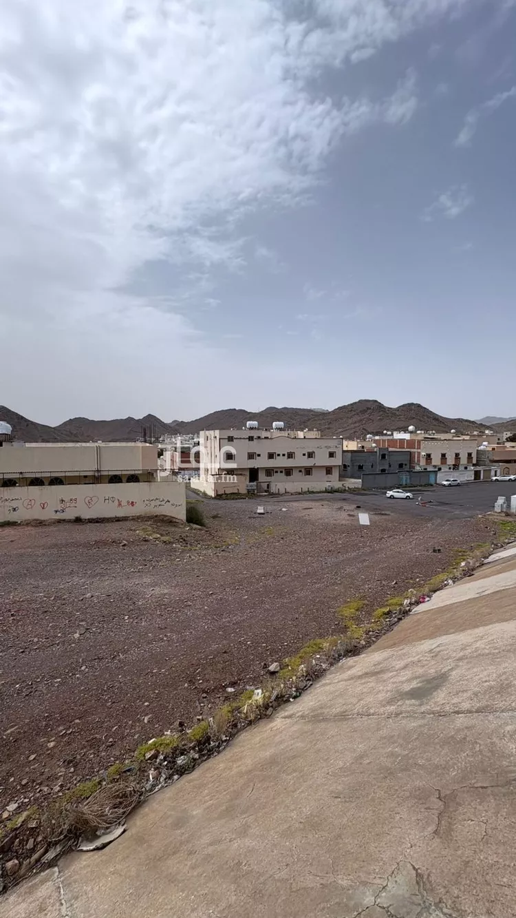 أرض للبيع في شارع عبدالملك ابن مروان, حي الزهرة, مدينة المدينة المنورة, منطقة المدينة المنورة