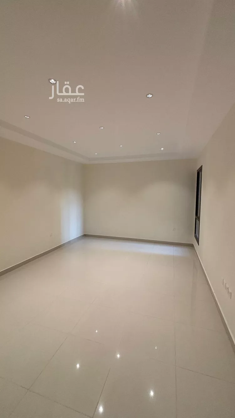 شقة للبيع في شارع محمد بن سهل الصفار, حي الدفاع, مدينة المدينة المنورة, منطقة المدينة المنورة 1 صورة