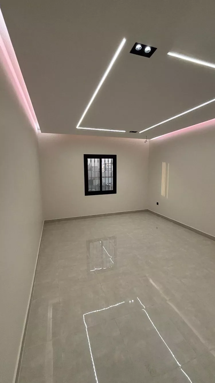 Apartment for Sale in Medina Khakh 12