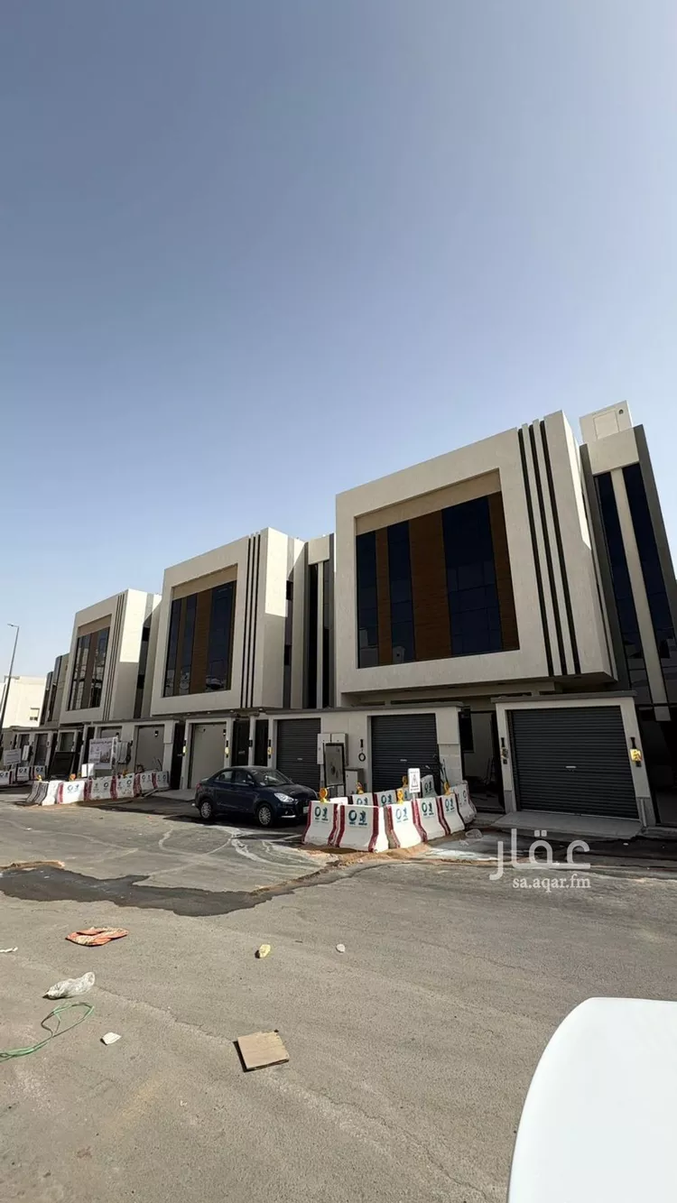 فيلا للبيع في شارع الاسود ابن عبد شمس البلوي, حي شوران, مدينة المدينة المنورة, منطقة المدينة المنورة