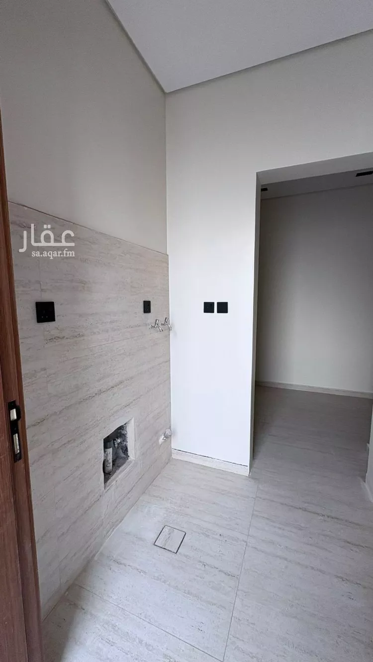 فيلا للبيع في شارع أم جميل بنت الجلاس, حي السكب, مدينة المدينة المنورة, منطقة المدينة المنورة صورة 2