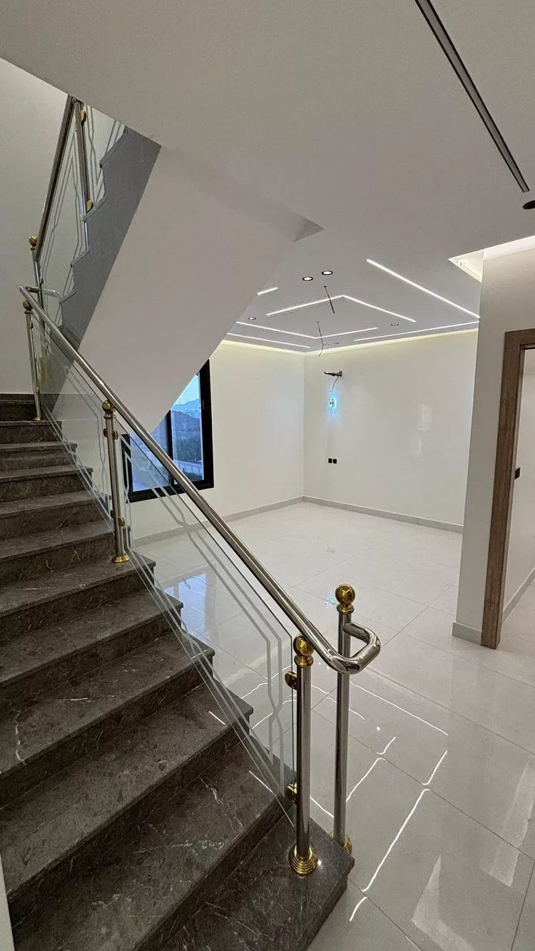 عمارة للبيع في شارع النجائب, حي الدفاع, مدينة المدينة المنورة, منطقة المدينة المنورة صورة 5