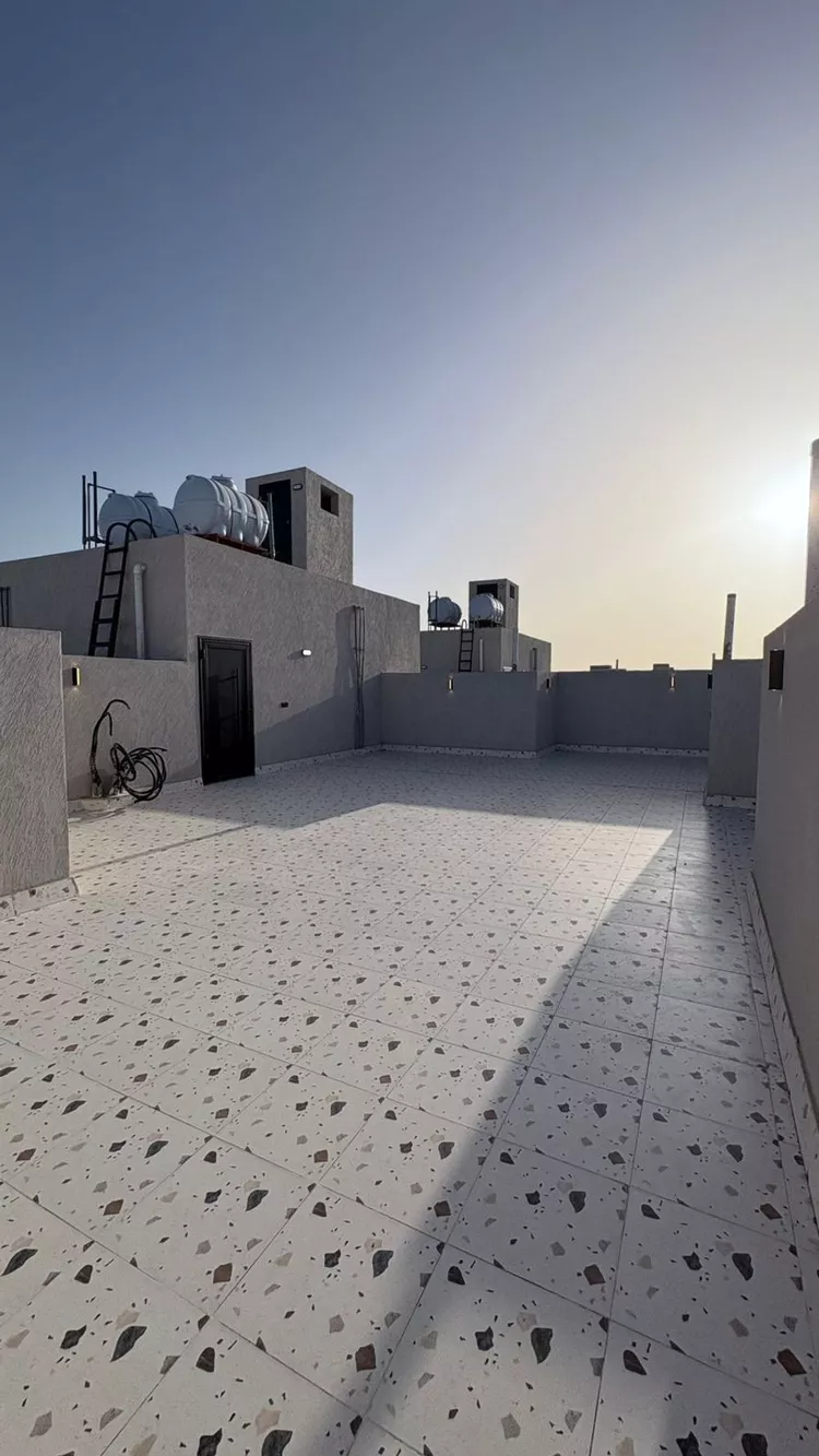 شقة للبيع في شارع عمرو ابن عبيدالله الحضرمي, حي الدفاع, مدينة المدينة المنورة, منطقة المدينة المنورة 8