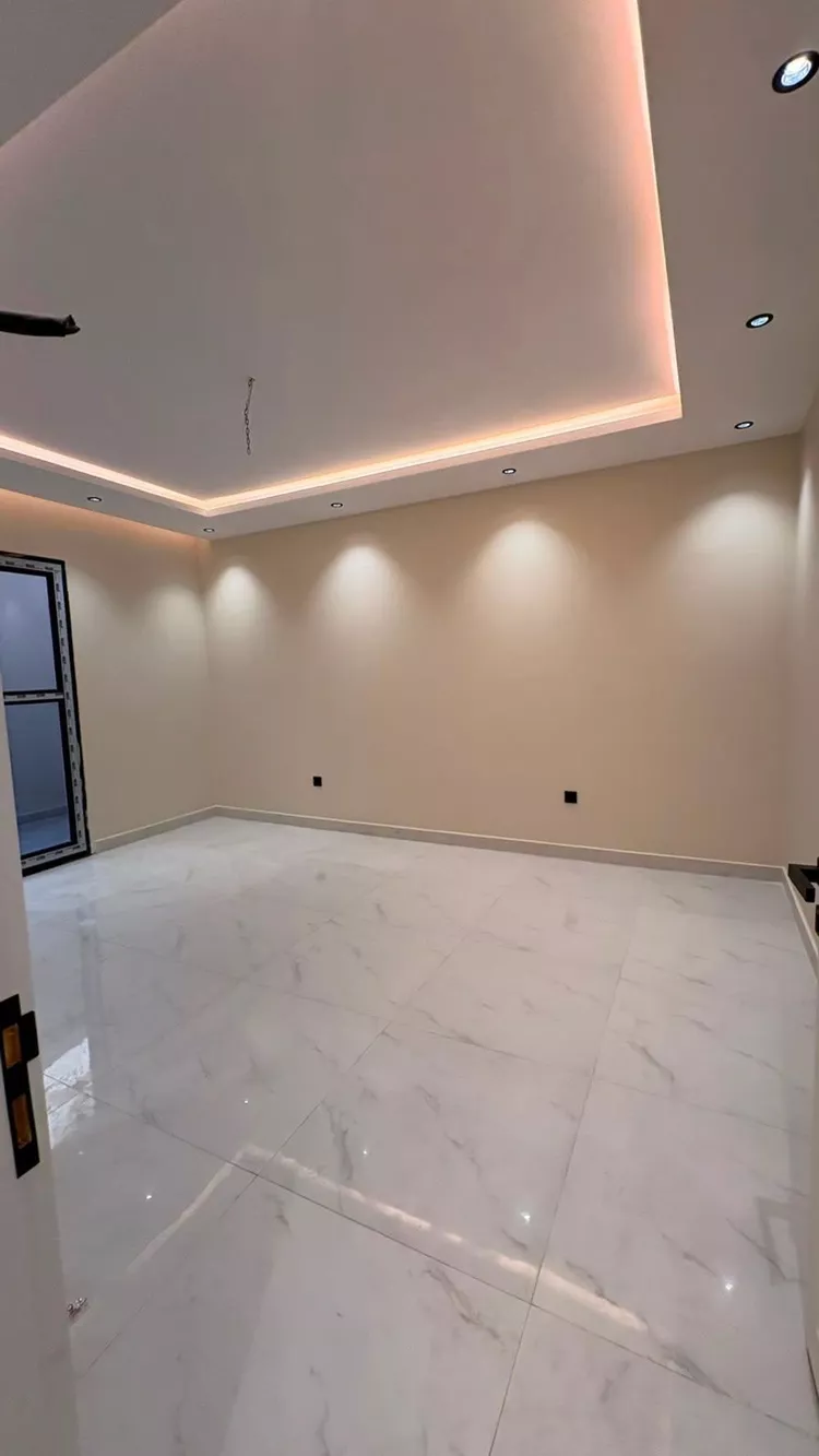 دور للبيع في شارع اسحاق بن الحكيم, حي جبل عير, مدينة المدينة المنورة, منطقة المدينة المنورة صورة 2