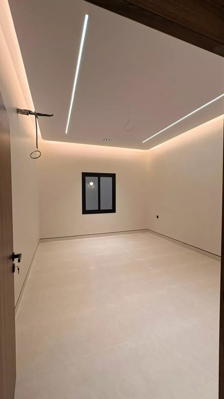 Floor for Sale in Medina Ar Ranuna 13