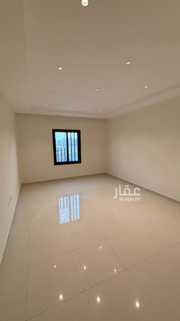 شقة للبيع في شارع محمد بن سهل الصفار, حي الدفاع, مدينة المدينة المنورة, منطقة المدينة المنورة 1 صورة