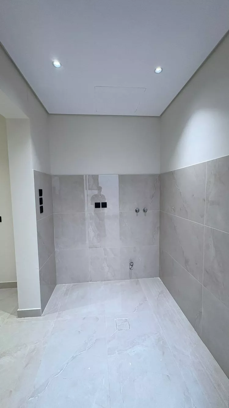 Floor for Sale in Medina An Naqs 7