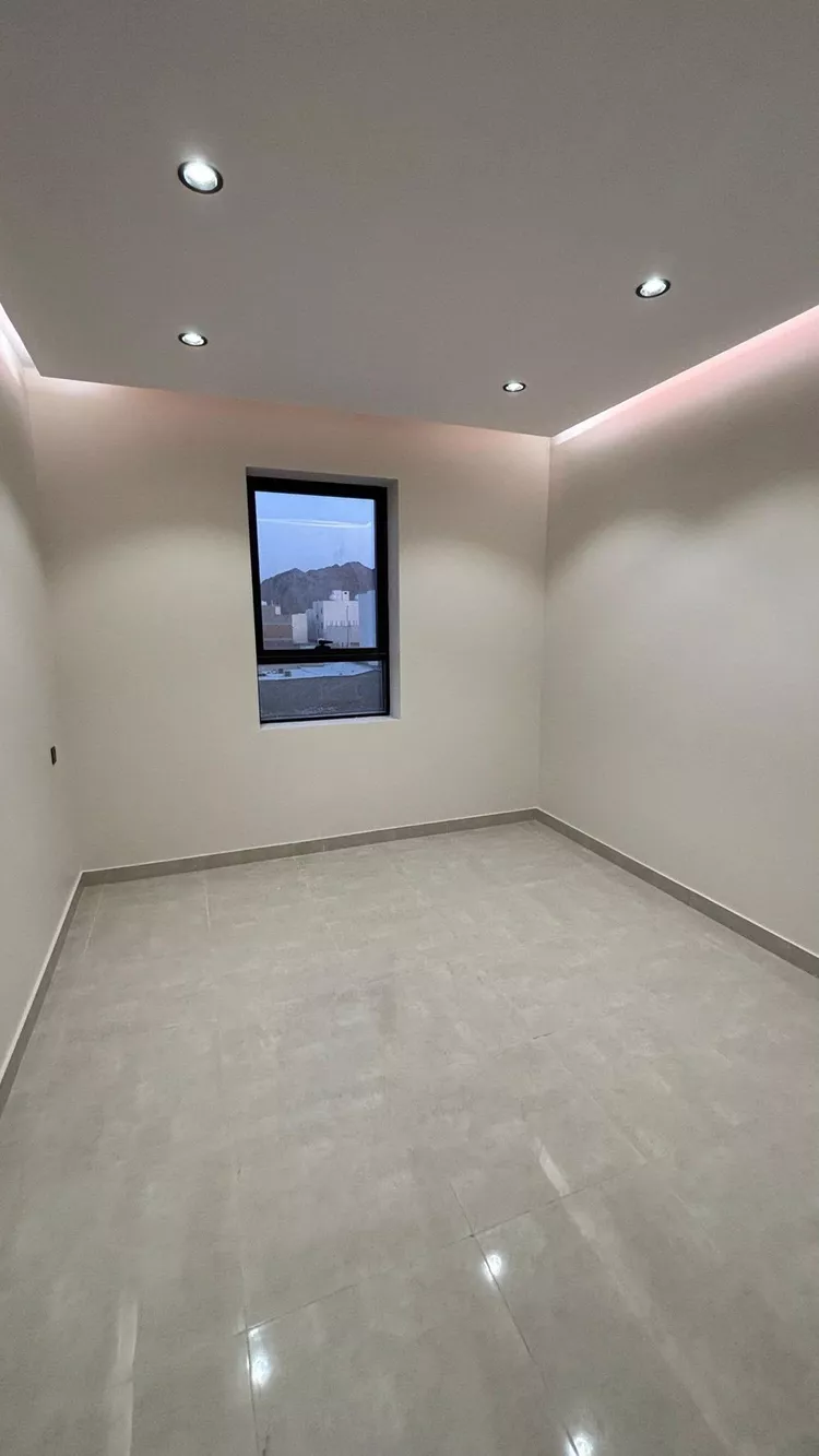Apartment for Sale in Medina Khakh 15