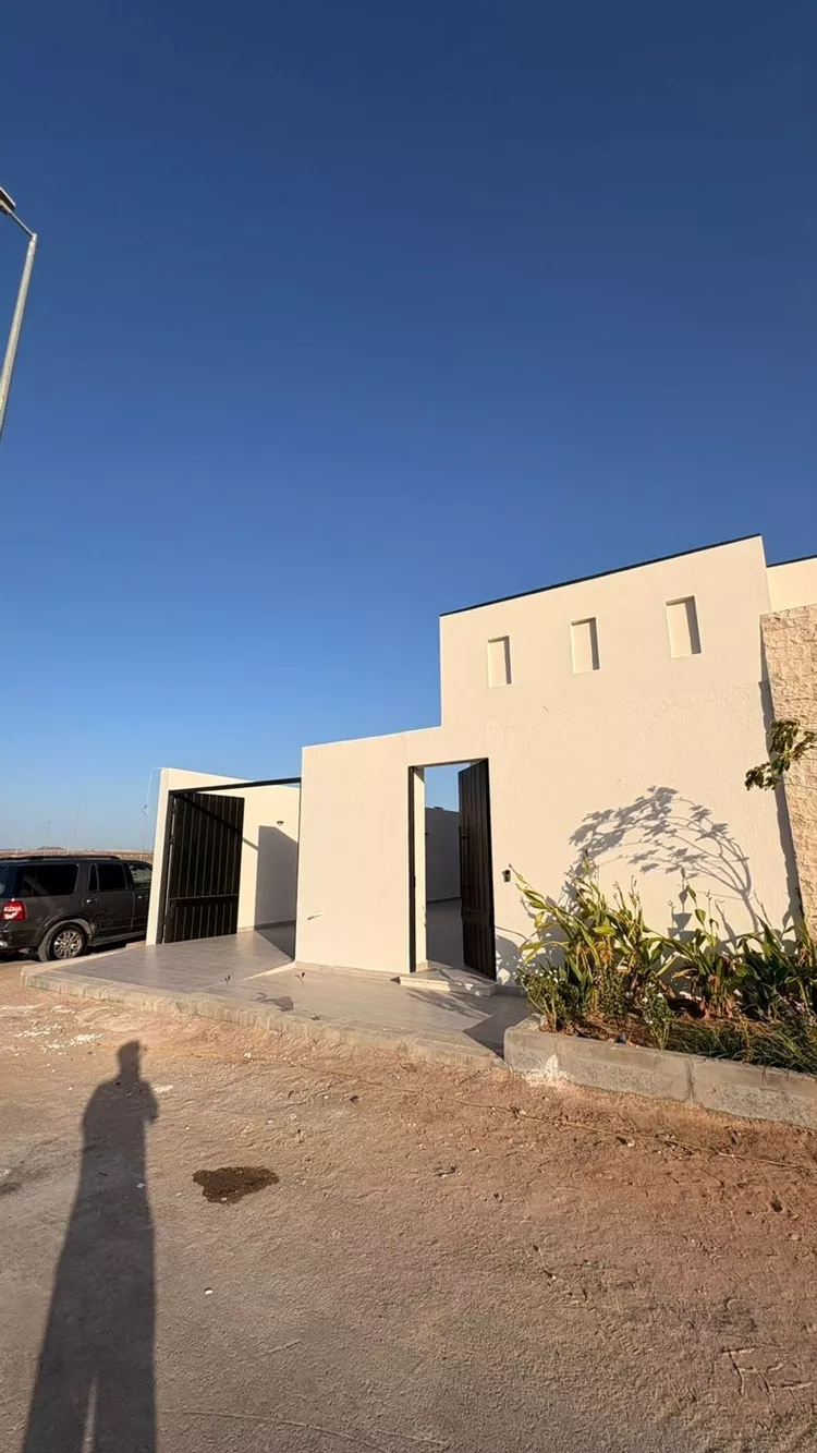 Floor for Sale in Medina Al Jassah 16