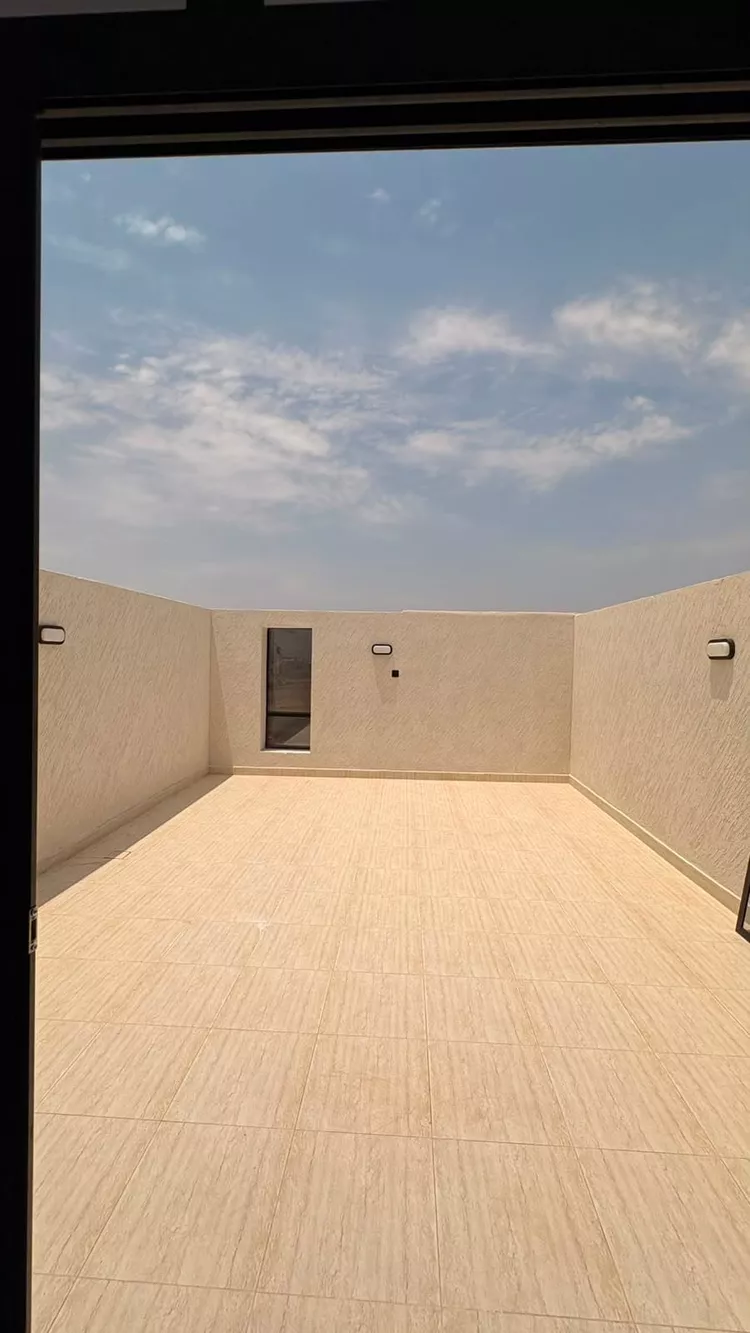 فيلا للبيع في شارع محمدود الازجي, حي عين الخيف, مدينة المدينة المنورة, منطقة المدينة المنورة صورة 2