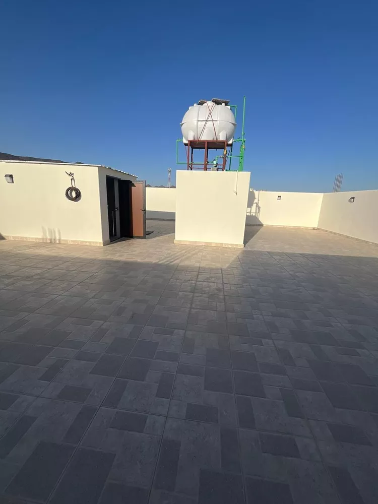 عمارة للبيع في شارع محمد بن علي الخياط, حي الصناعية, مدينة المدينة المنورة, منطقة المدينة المنورة 14