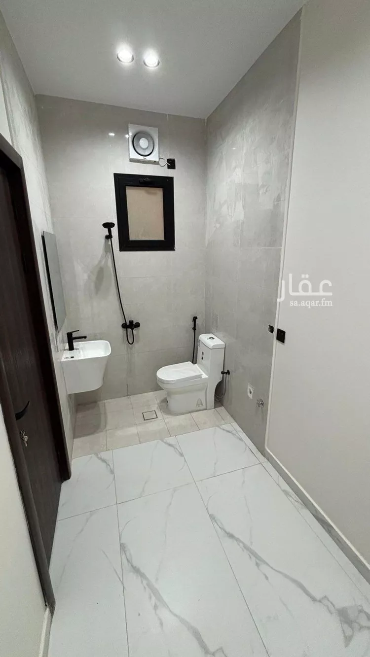 شقة للبيع في شارع ابراهيم بن الحجاج, حي بنى بياضة, مدينة المدينه المنوره, منطقة المدينة المنورة صورة 3