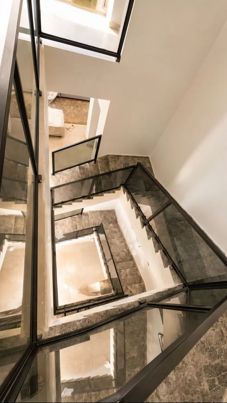 فيلا للبيع في شارع سليم بن حيان الهذلي, حي شوران, مدينة المدينة المنورة, منطقة المدينة المنورة صورة 2