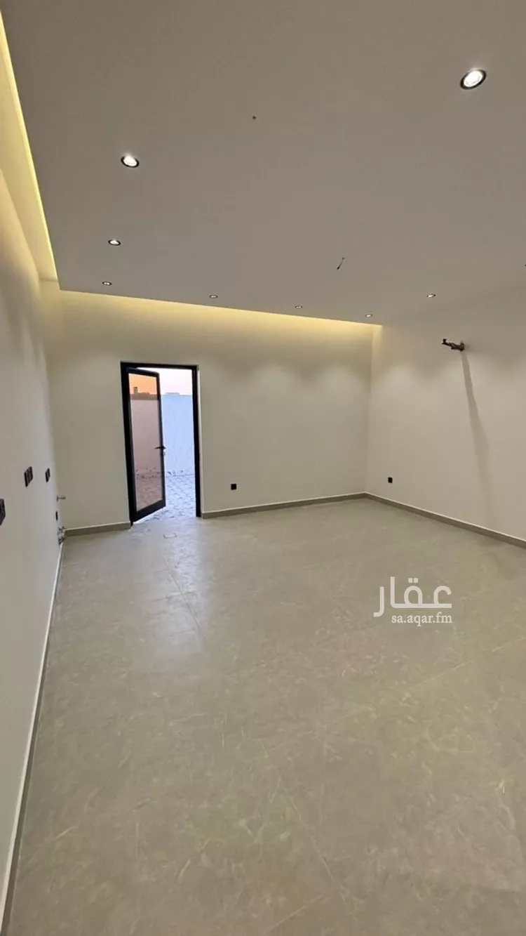 فيلا للبيع في شارع محمد بن صالح الصيمري, حي الدفاع, مدينة المدينة المنورة, منطقة المدينة المنورة صورة 5