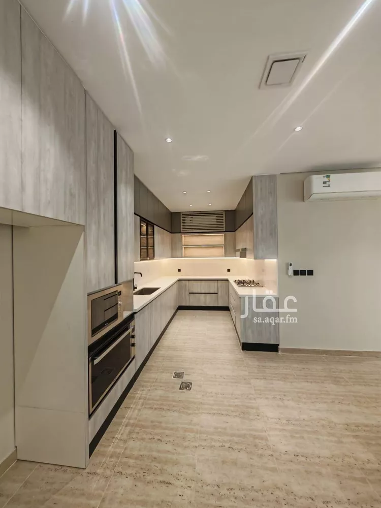 فيلا للبيع في شارع عبدالعزيز ابن الخطاب, حي عين الخيف, مدينة المدينة المنورة, منطقة المدينة المنورة صورة 4