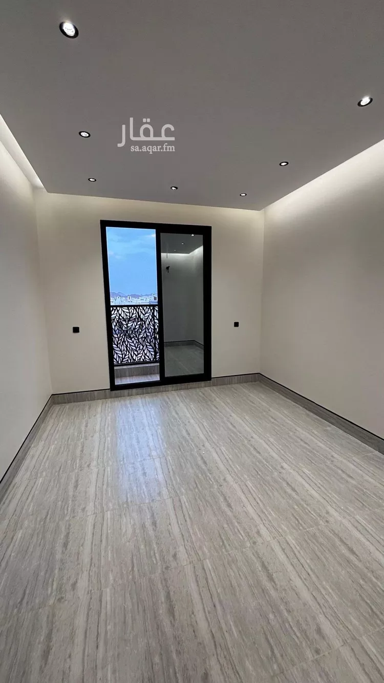 شقة للبيع في شارع ممر مشاه 588, حي الدفاع, مدينة المدينة المنورة, منطقة المدينة المنورة