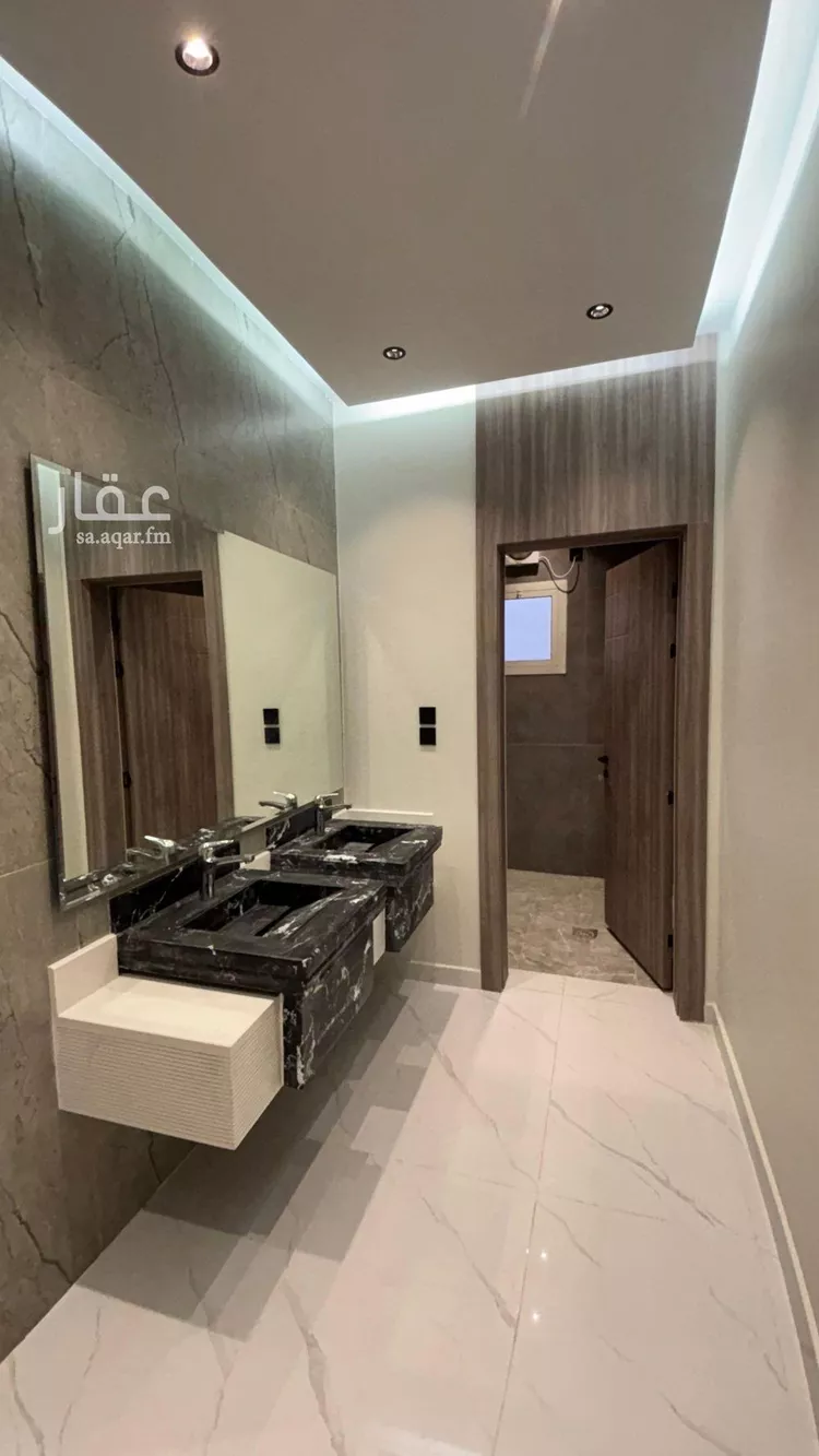 Floor for Sale in Medina As Sikkah Al Hadid 7