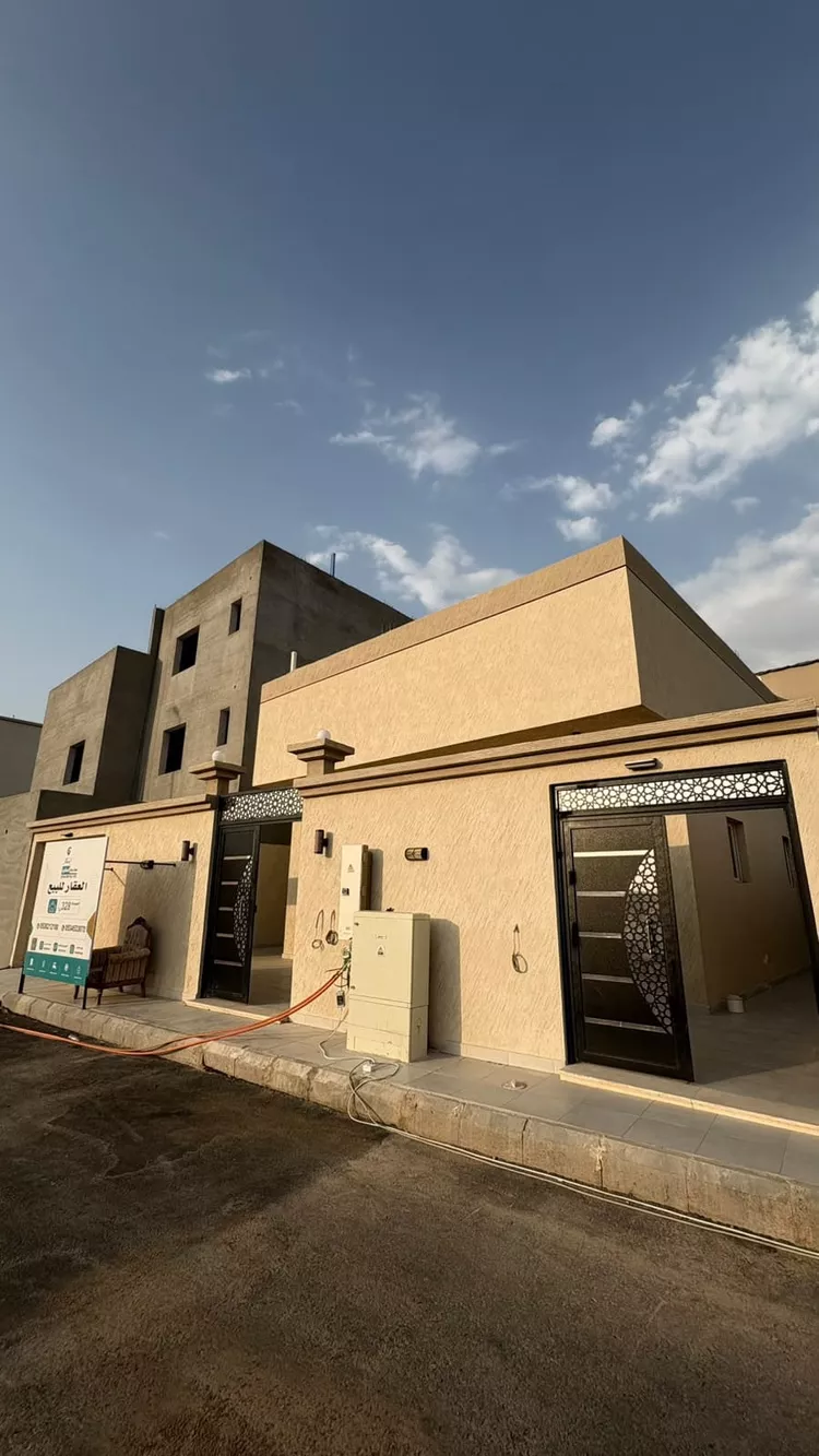 دور للبيع في شارع نوفل بن مساحق بن عبدالله, حي نبلاء, مدينة المدينة المنورة, منطقة المدينة المنورة